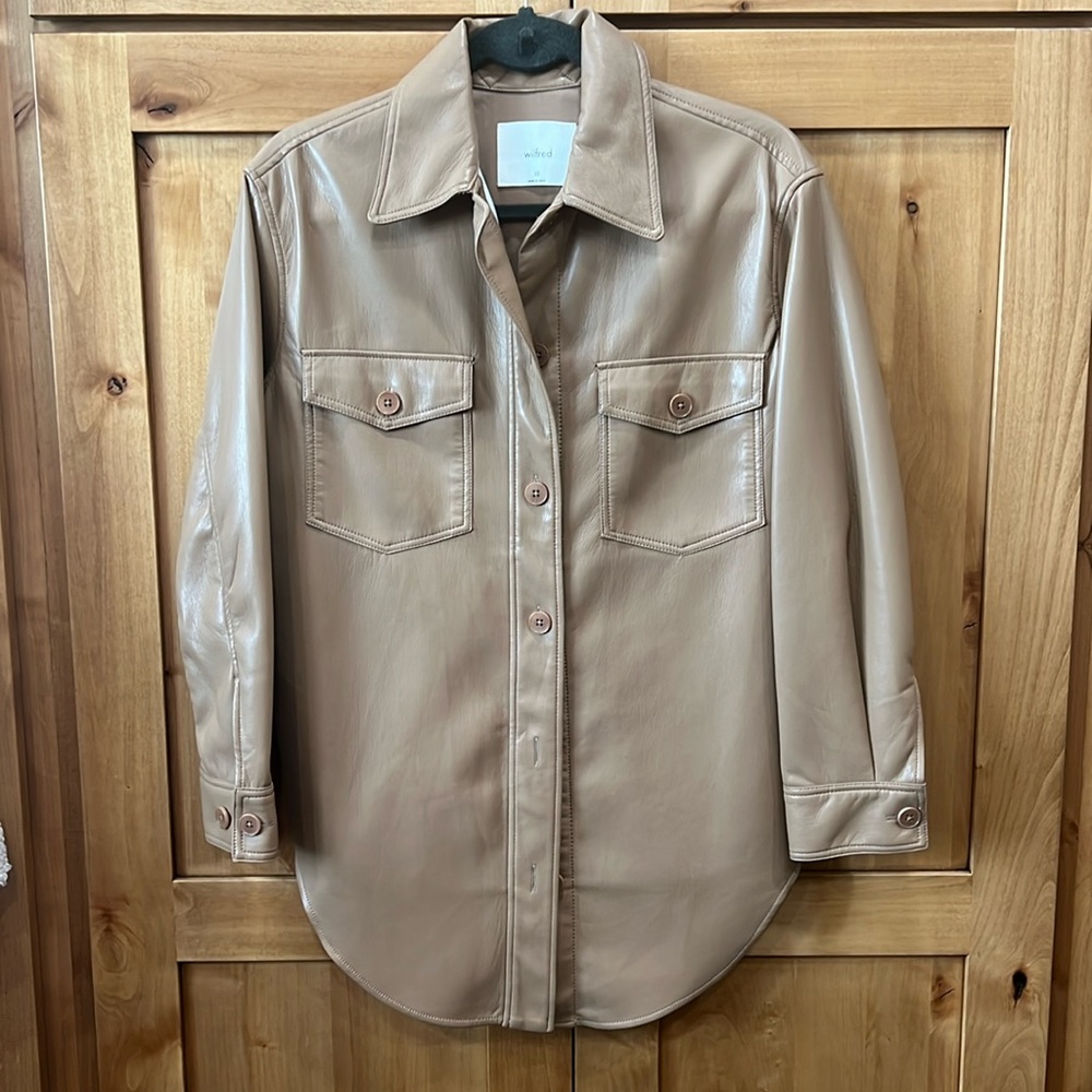 Beautiful super soft jacket with pockets from Aritzia. Feels just like leather.
